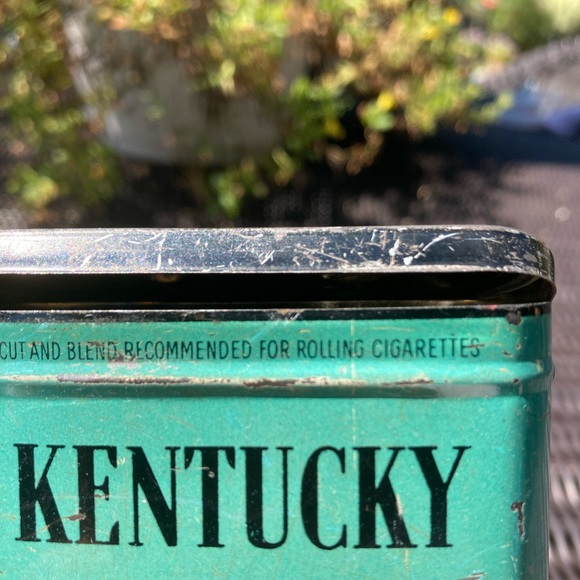 Vintage empty Kentucky Club tin - Picture 4 of 5